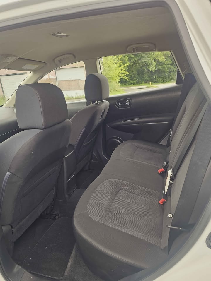 Nissan Rogue · S Sport Utility 4D