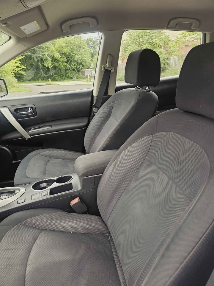 Nissan Rogue · S Sport Utility 4D